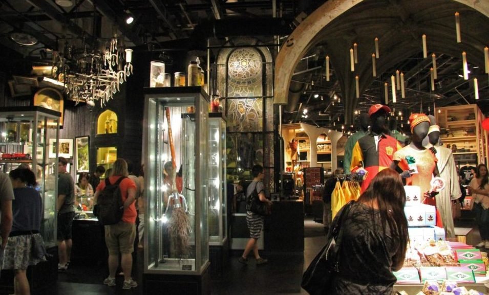 HARRY POTTER BOUTIQUE 1